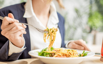 Hoe ga je (h)eerlijk en gezond om met etentjes